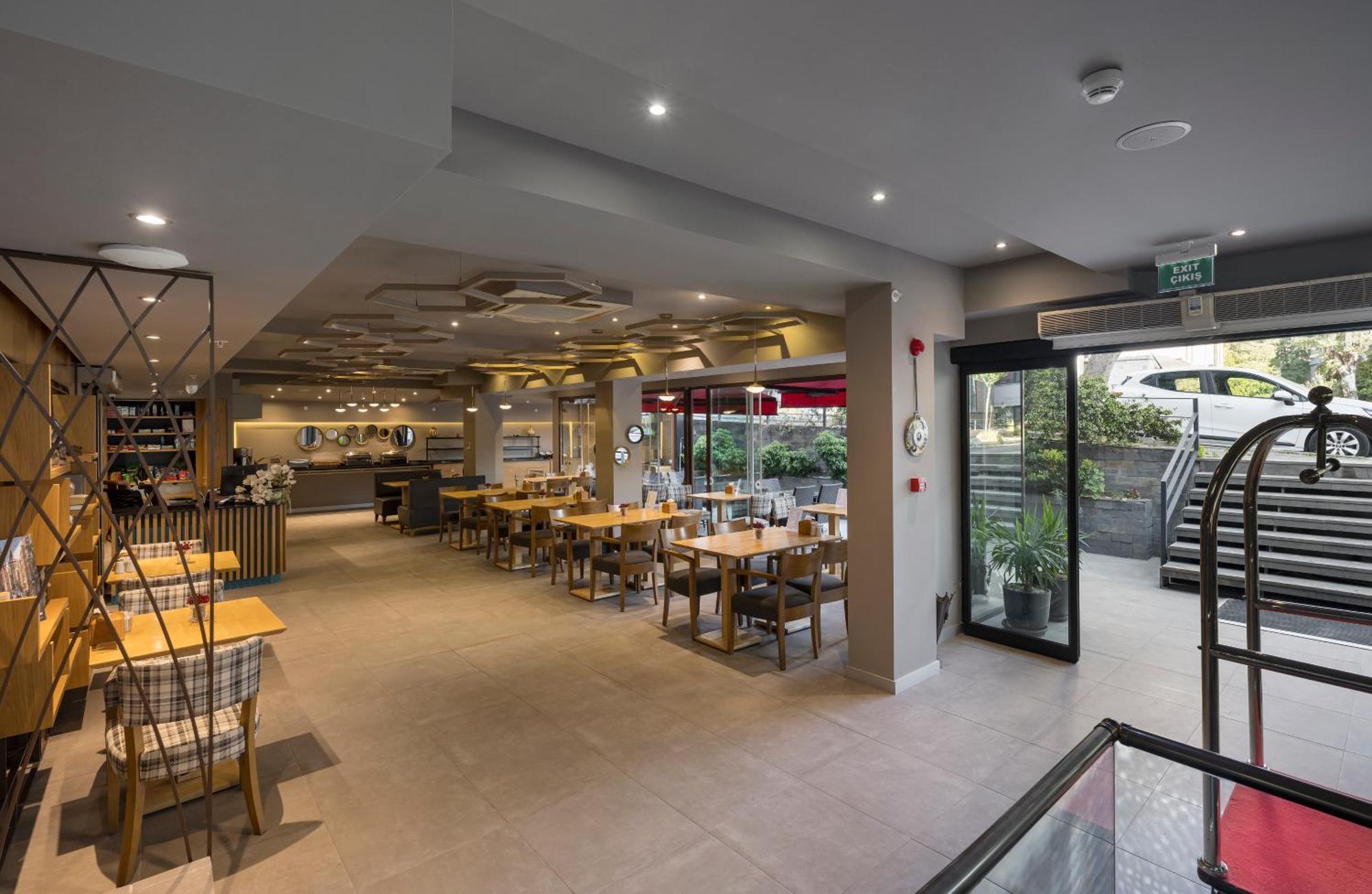 Upsuites Hotel — Photos 1